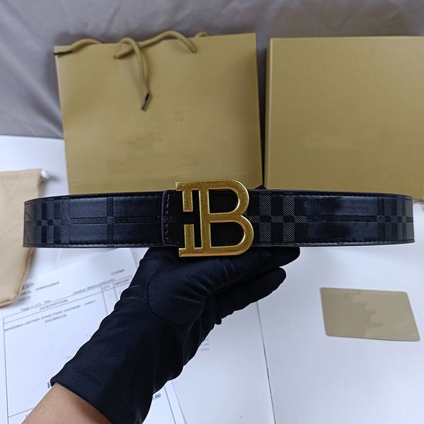 fashion buckle genuine leather men belt width 3.8cm reversible highly quality designer women belts, Black;brown
fashion buckle genuine leather men belt width 3.8cm reversible highly quality designer women belts, Black;brown