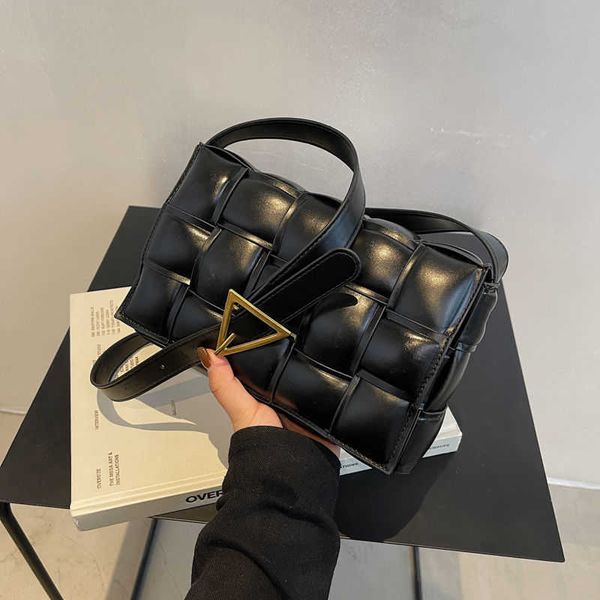 luxury bottegass venetas jodie woven cloud tote 2023 purse soft leather plaid boston pillow bag new fashion zhao lusi same cross body red uk
luxury bottegass venetas jodie woven cloud tote 2023 purse soft leather plaid boston pillow bag new fashion zhao lusi same cross body red uk