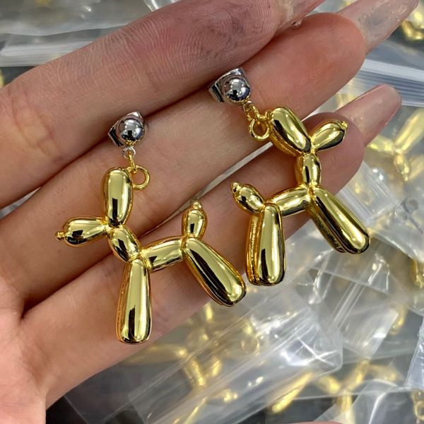 new designed triomphe arch shiny dog earrings in brass with gold silver women ear hoops designer jewelry ce line90116, Golden;silver
new designed triomphe arch shiny dog earrings in brass with gold silver women ear hoops designer jewelry ce line90116, Golden;silver