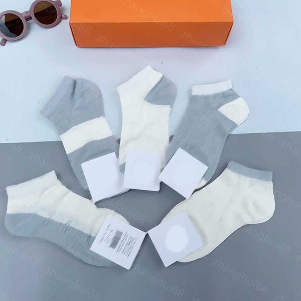 23ss designer men sock low-cut socks 5 pairs in box color letter logo jacquard hollow short socks pure cotton sweat-absorbent comfortable me, Black
23ss designer men sock low-cut socks 5 pairs in box color letter logo jacquard hollow short socks pure cotton sweat-absorbent comfortable me, Black