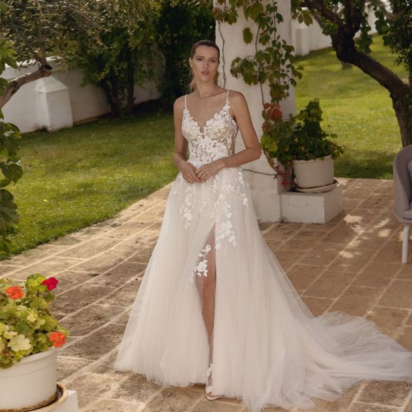 stunning spaghetti strap wedding dresses with slit v neck backless a line bridal gown lace appliques bead summer vestido de mariee, White
stunning spaghetti strap wedding dresses with slit v neck backless a line bridal gown lace appliques bead summer vestido de mariee, White