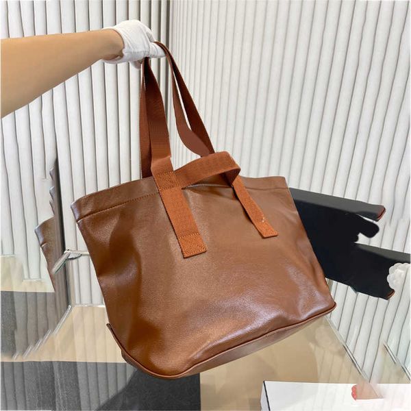 shopping tote women designer bags luxurys handbags leather large shopping shoulder shoulder bag woman beach tote casual holiday purse 230420
shopping tote women designer bags luxurys handbags leather large shopping shoulder shoulder bag woman beach tote casual holiday purse 230420