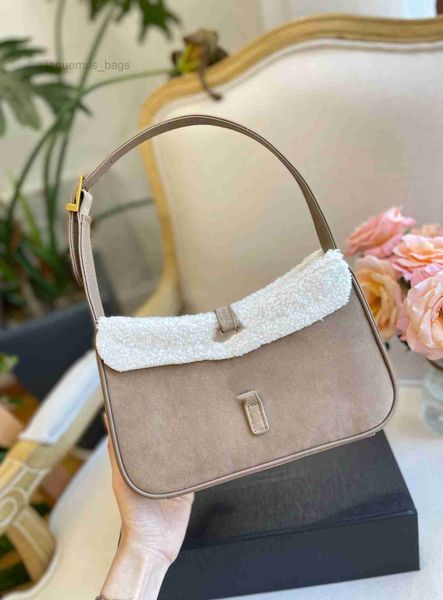 22ss women designer bags lamb wool stitched underarm shoulder bag fashion bags shopping satchels pu lambskin crossbody satchel hobo handbag
22ss women designer bags lamb wool stitched underarm shoulder bag fashion bags shopping satchels pu lambskin crossbody satchel hobo handbag