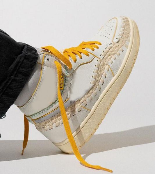 authentic quality 1 og woven men basketball shoes 1s sail/wolf grey-muslin-pale vanilla-kinetic green-university gold outdoor sports sneaker
authentic quality 1 og woven men basketball shoes 1s sail/wolf grey-muslin-pale vanilla-kinetic green-university gold outdoor sports sneaker