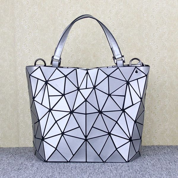 geometric lingge korean fashion pu matte mist brushed lingge bucket bag student fashion handheld one shoulder crossbody bag
geometric lingge korean fashion pu matte mist brushed lingge bucket bag student fashion handheld one shoulder crossbody bag