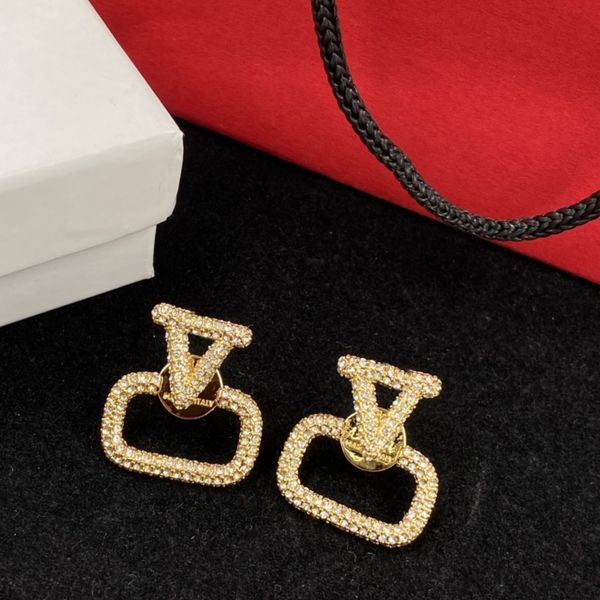 gorgeous fashion niche women's earrings jewelry designer earrings women's pendant elegant style women's wedding party jewelry, Golden;silver
gorgeous fashion niche women's earrings jewelry designer earrings women's pendant elegant style women's wedding party jewelry, Golden;silver