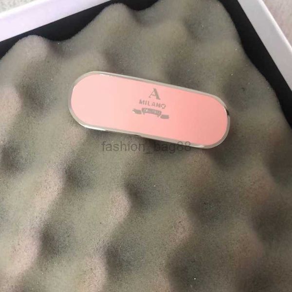 5 colors letter hair clip with stamp women girls letters barrettes for gift party luxury hair accessories high quality, Golden;silver
5 colors letter hair clip with stamp women girls letters barrettes for gift party luxury hair accessories high quality, Golden;silver