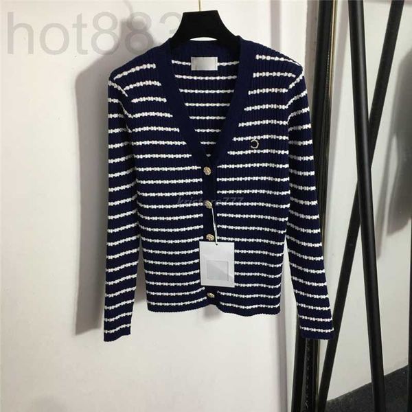 women's sweaters designer slim striped knits girls milan runway letters button shirts cardigan 4eaj, White;black
women's sweaters designer slim striped knits girls milan runway letters button shirts cardigan 4eaj, White;black