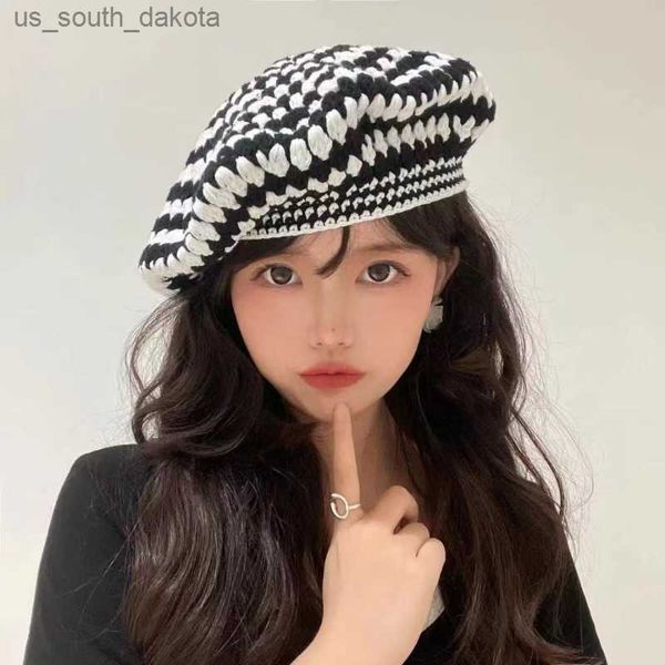 colorblock knitted berets caps for women korean version ins fashion dome black and white houndstooth beret hat female boinas l230523, Blue;gray
colorblock knitted berets caps for women korean version ins fashion dome black and white houndstooth beret hat female boinas l230523, Blue;gray