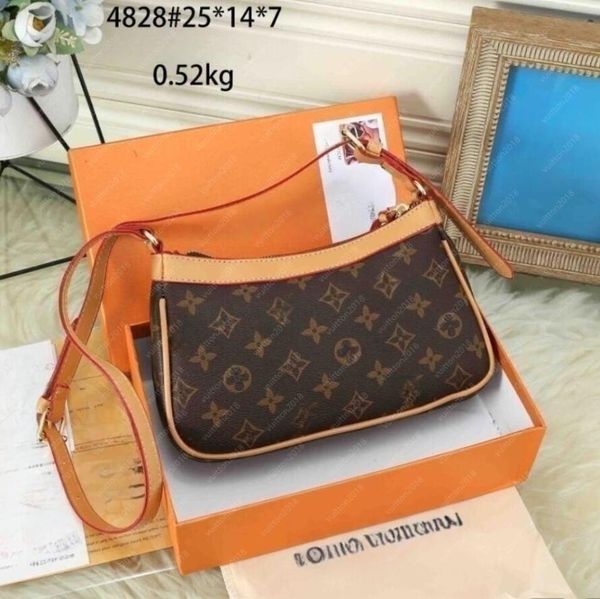 luxurys designers tassel handbags bag with box women leather soho disco shoulder bag fringed messenger purse designer crossbody bags wallet
luxurys designers tassel handbags bag with box women leather soho disco shoulder bag fringed messenger purse designer crossbody bags wallet