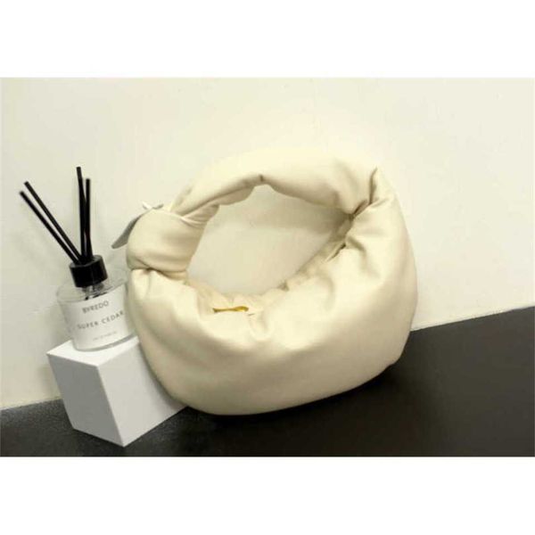 bags abottegas autumn vneta puffer authentic jodies winter designer cowhide jodie bag soft fashion bags knotting small cloud handbag outlet
bags abottegas autumn vneta puffer authentic jodies winter designer cowhide jodie bag soft fashion bags knotting small cloud handbag outlet