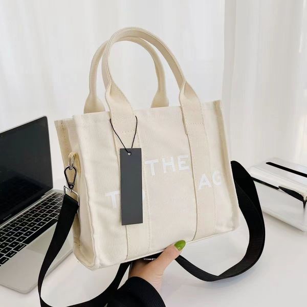 designer designer bag fashion zipper fanny pack mini handbag crossbody bag luxury purse oval leather love pattern
designer designer bag fashion zipper fanny pack mini handbag crossbody bag luxury purse oval leather love pattern