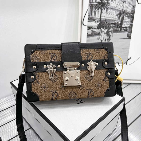 box bag small square bag new spring/summer 2023 trendy lock buckle texture fashionable one shoulder crossbody
box bag small square bag new spring/summer 2023 trendy lock buckle texture fashionable one shoulder crossbody