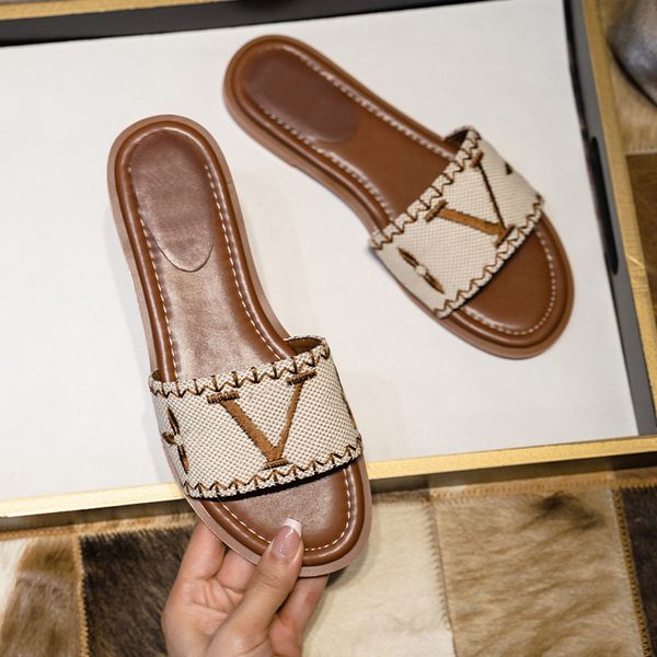 2023 women luxury designer slippers fashion summer banquet slide shoes pp straw outdoor leather brand sandals multicolor casual flat heel mu, Black
2023 women luxury designer slippers fashion summer banquet slide shoes pp straw outdoor leather brand sandals multicolor casual flat heel mu, Black