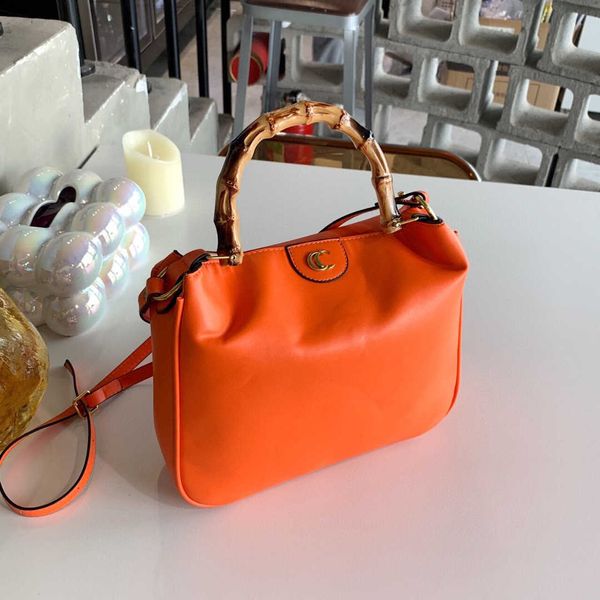 luxury designer bag large capacity women bamboo handbag pu leather fashion classic printed shopping tote one shoulder oblique straddle bag p
luxury designer bag large capacity women bamboo handbag pu leather fashion classic printed shopping tote one shoulder oblique straddle bag p