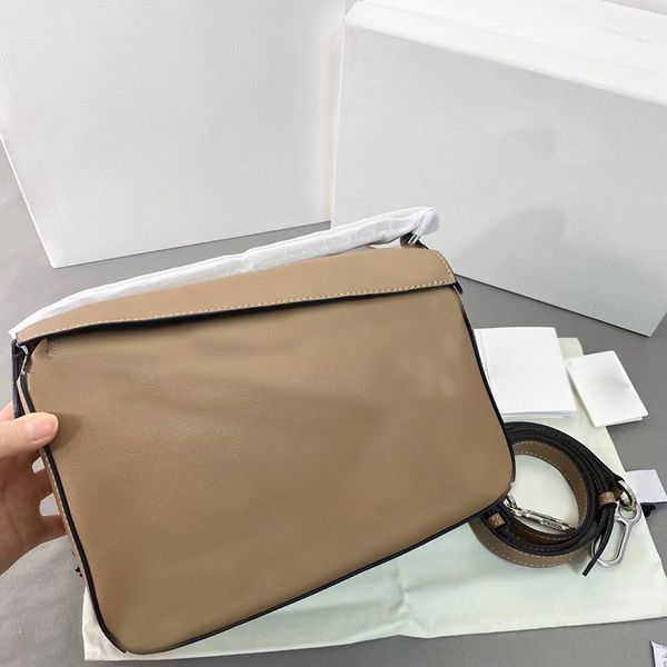womens shoulder bag the tote bag smooth leather splice purse crossbody designer bags soft calfskin handbag women handbags lady totes high-qu
womens shoulder bag the tote bag smooth leather splice purse crossbody designer bags soft calfskin handbag women handbags lady totes high-qu
