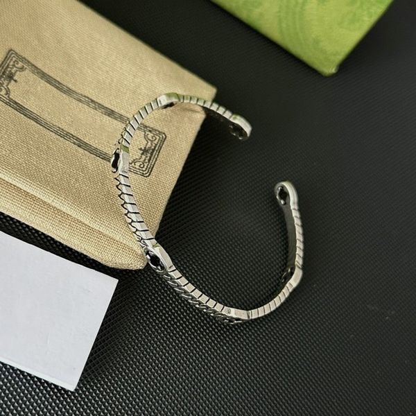 fashion style bracelets women bangle wristband cuff chain designer letter jewelry 18k gold plated stainless steel wedding lovers gift bracel, Black
fashion style bracelets women bangle wristband cuff chain designer letter jewelry 18k gold plated stainless steel wedding lovers gift bracel, Black