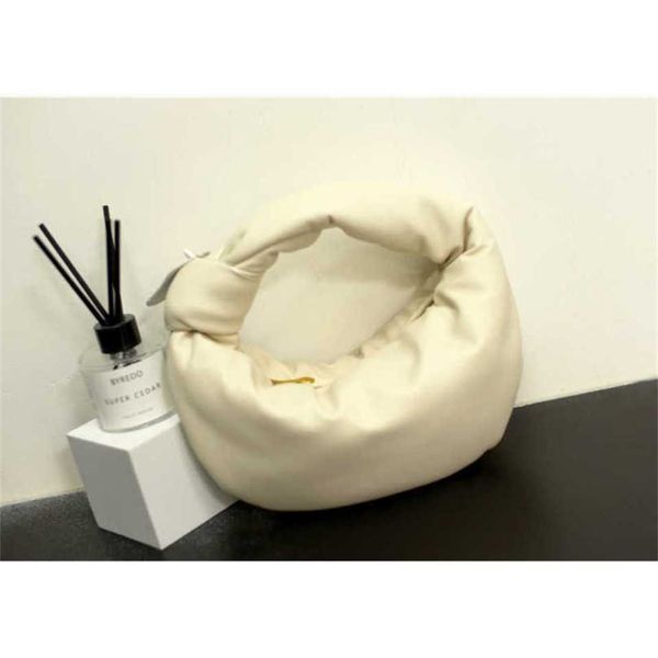 autumn abottegas jodies vneta authentic winter bag fashion bags cowhide puffer bags soft designer jodie knotting small cloud handbag outlet
autumn abottegas jodies vneta authentic winter bag fashion bags cowhide puffer bags soft designer jodie knotting small cloud handbag outlet
