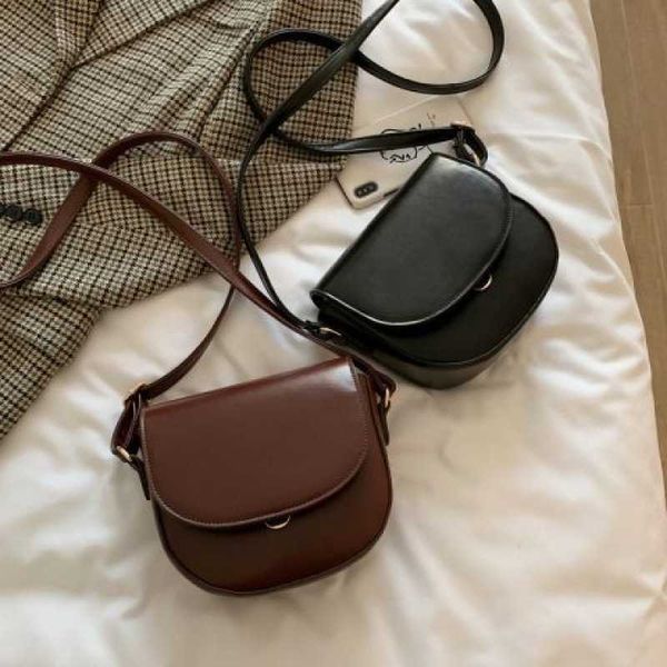 creative crossbody bag spring bag women's new fashion saddle bag feeling style shoulder bag
creative crossbody bag spring bag women's new fashion saddle bag feeling style shoulder bag