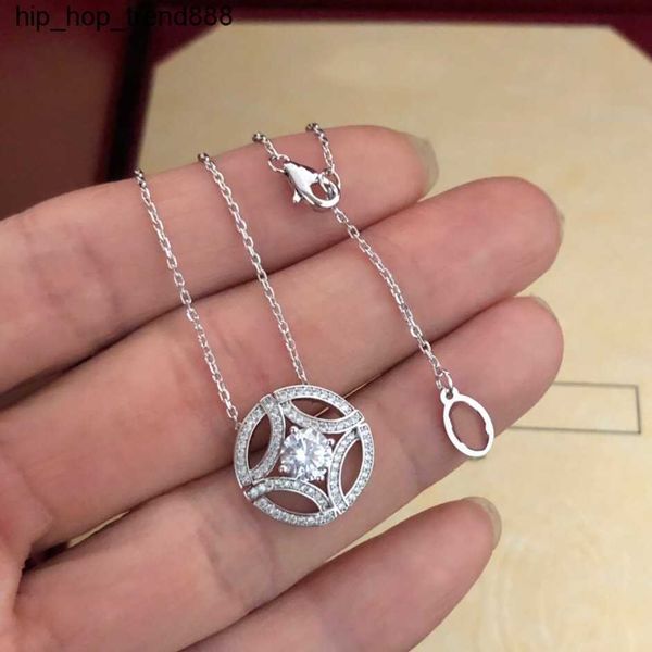designer necklace women diamond 925 silver counter classic style anniversary party wedding accessories
designer necklace women diamond 925 silver counter classic style anniversary party wedding accessories