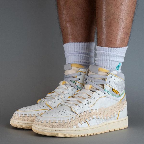 authentic union la x 1 high og woven sp sail wolf grey muslin pale vanilla/kinetic green metallic gold men sports sneakers with original box
authentic union la x 1 high og woven sp sail wolf grey muslin pale vanilla/kinetic green metallic gold men sports sneakers with original box