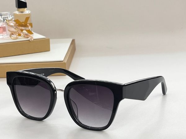 sunglasses for men women summer 4437 designers style anti-ultraviolet retro plate full frame eyeglasses random box, White;black
sunglasses for men women summer 4437 designers style anti-ultraviolet retro plate full frame eyeglasses random box, White;black