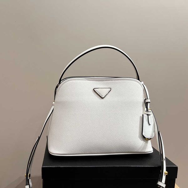 crossbody bags bucket bags designers handbags women classic leather red green shoulder handbag 7a designer bags tote womens purse 230621
crossbody bags bucket bags designers handbags women classic leather red green shoulder handbag 7a designer bags tote womens purse 230621