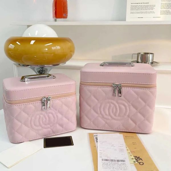 fashion bags multi colors fashion quilted caviar medium small tow piece cosmetic case set double zipper hand bag women girls lady mekeup pou
fashion bags multi colors fashion quilted caviar medium small tow piece cosmetic case set double zipper hand bag women girls lady mekeup pou