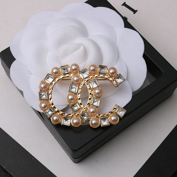 20style famous design brand luxurys brooch elegant women rhinestone pearl letter brooches suit pin fashion jewelry decoration accessoriesy, Gray
20style famous design brand luxurys brooch elegant women rhinestone pearl letter brooches suit pin fashion jewelry decoration accessoriesy, Gray