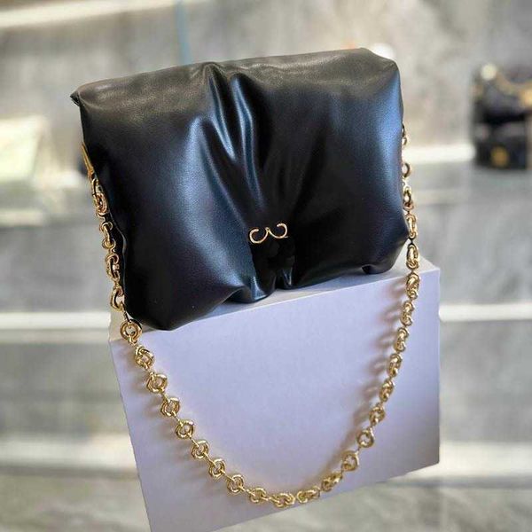 new product women designer bag l letter shoulder bags woman bread tote bag handbag classic crossbody leather designers handbags female purse
new product women designer bag l letter shoulder bags woman bread tote bag handbag classic crossbody leather designers handbags female purse