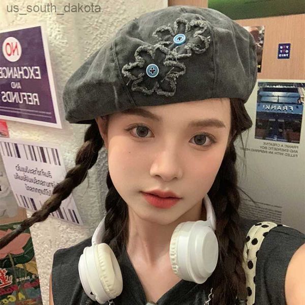 2023 korean washed retro denim beret spring summer flower buttons patch fashion women versatile painter hat gorras para mujer l230523, Blue;gray
2023 korean washed retro denim beret spring summer flower buttons patch fashion women versatile painter hat gorras para mujer l230523, Blue;gray