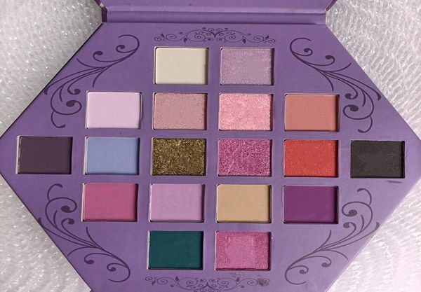 j star 18colors blood lust eye shadow shimmer and matte puple palette eyeshadow cosmetic artistry palette2527690
j star 18colors blood lust eye shadow shimmer and matte puple palette eyeshadow cosmetic artistry palette2527690