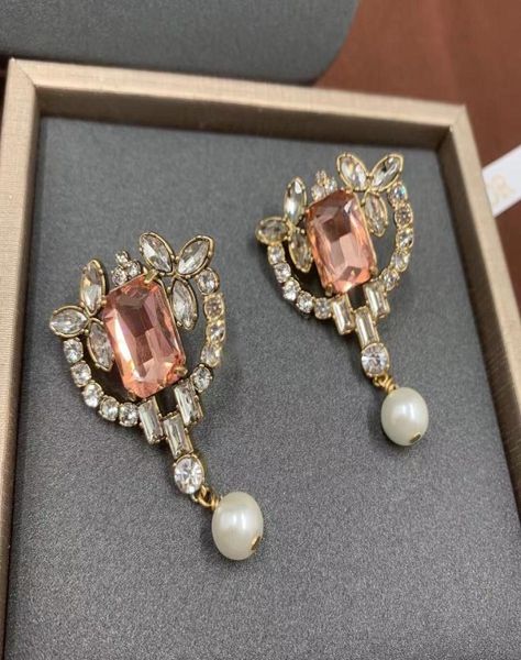 2022 pink rhinestone stud classic ring design earrings gold ear studs alloy earrings for women hoop fashion stud whol9002725, Golden;silver
2022 pink rhinestone stud classic ring design earrings gold ear studs alloy earrings for women hoop fashion stud whol9002725, Golden;silver
