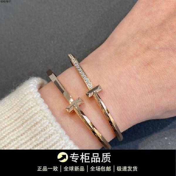 tiffay t1 bracelet women's sterling silver plated 18k rose gold double character narrow edition niche design bracelet with diamonds lig, Black
tiffay t1 bracelet women's sterling silver plated 18k rose gold double character narrow edition niche design bracelet with diamonds lig, Black