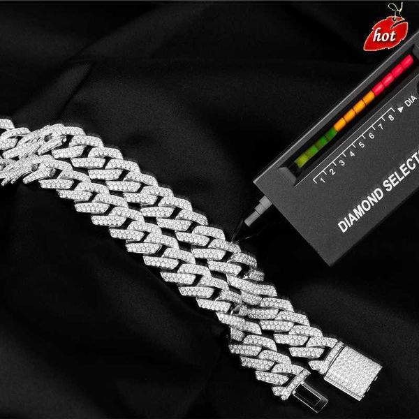 jewelry factory in stock 14mm s925 sliver vvs moissanite chain link moissanite cuban chain, Silver
jewelry factory in stock 14mm s925 sliver vvs moissanite chain link moissanite cuban chain, Silver