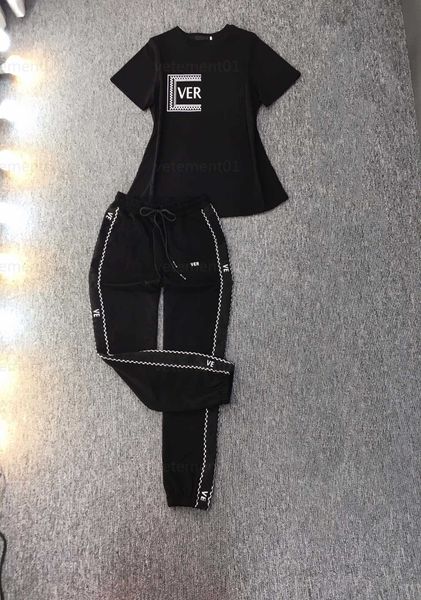 2 piece set womens designer shirt suit letter pattern decorated casual round neck short-sleeved t shirt fashion loose elastic waist sports p, Gray
2 piece set womens designer shirt suit letter pattern decorated casual round neck short-sleeved t shirt fashion loose elastic waist sports p, Gray