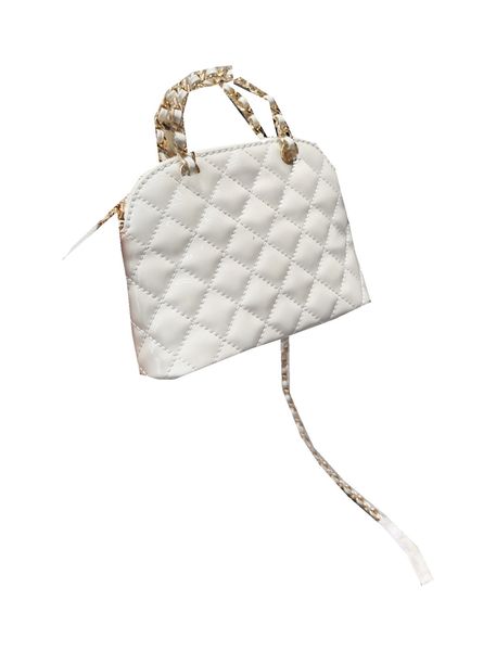 2023 lacquer skin shell bag premium lingge handheld dinner bag single shoulder crossbody bag
2023 lacquer skin shell bag premium lingge handheld dinner bag single shoulder crossbody bag