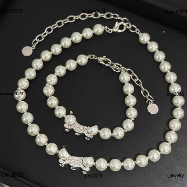 women designer bracelet fashion diamond logo pendant jewelry pearl beading design beaded bracelets #including box new arrival, Black
women designer bracelet fashion diamond logo pendant jewelry pearl beading design beaded bracelets #including box new arrival, Black