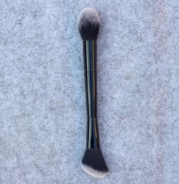 face contour makeup brush 20 10 4 25 40 4 30 dualend double end black highlighting bronzer foundation powder brush9657045 
face contour makeup brush 20 10 4 25 40 4 30 dualend double end black highlighting bronzer foundation powder brush9657045