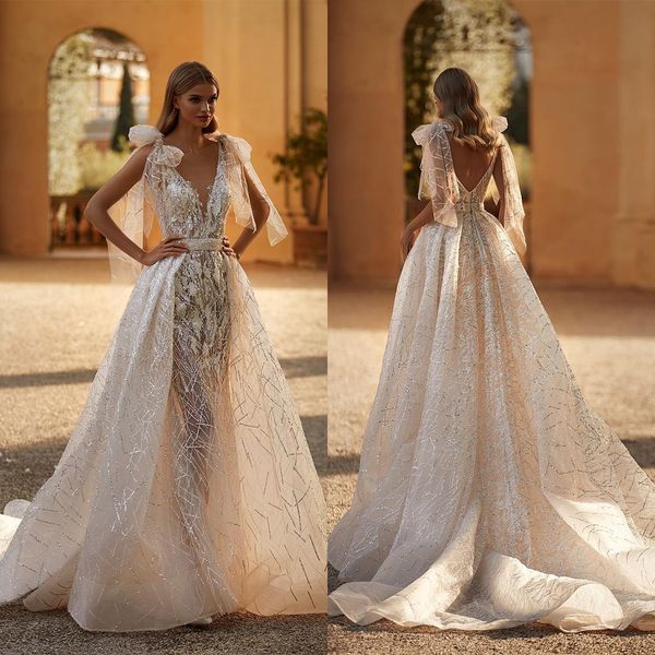 luxury mermaid wedding dresses deep v neck backless detachable train robe de mariee custom made appliqued lace bridal gowns, White
luxury mermaid wedding dresses deep v neck backless detachable train robe de mariee custom made appliqued lace bridal gowns, White