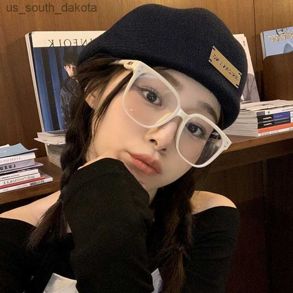 women berets summer hats french elegant painter hat street fashion solid color lady octagonal breathable newsboy cap boina girls l230523, Blue;gray
women berets summer hats french elegant painter hat street fashion solid color lady octagonal breathable newsboy cap boina girls l230523, Blue;gray