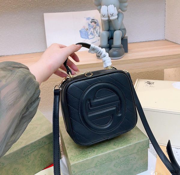new woman fringed shoulder bag designer handbag blondie crossbody bags genuine leather women handbags fashion classic tassel bag messenger m
new woman fringed shoulder bag designer handbag blondie crossbody bags genuine leather women handbags fashion classic tassel bag messenger m