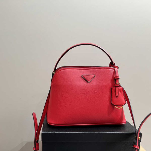 crossbody bags bucket bags designers handbags women classic leather red green shoulder handbag 7a designer bags tote womens purse 230621
crossbody bags bucket bags designers handbags women classic leather red green shoulder handbag 7a designer bags tote womens purse 230621