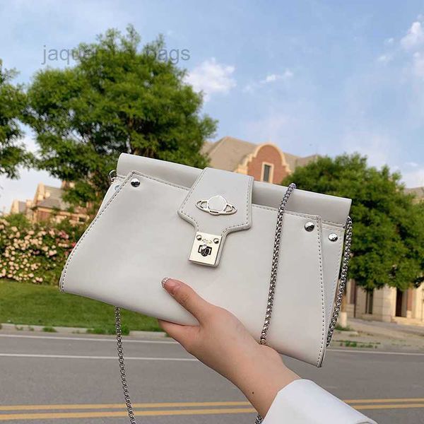 female chain shoulder bag designer handbag luxury saturn bags buckle crossbody purse square messengerbag lady fashion clutch vivienood
female chain shoulder bag designer handbag luxury saturn bags buckle crossbody purse square messengerbag lady fashion clutch vivienood