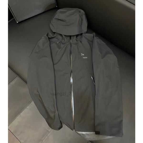 designer jacket loose hooded coat arc zip cardigan sportswear couples outdoor mountaineering clothes 3 w636, Black;brown
designer jacket loose hooded coat arc zip cardigan sportswear couples outdoor mountaineering clothes 3 w636, Black;brown