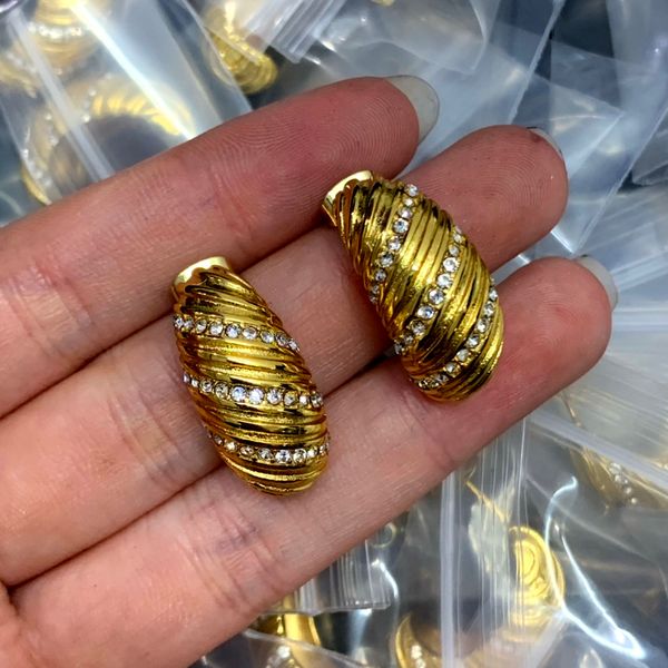 new designed triomphe arch love gold hoope earrings in brass women ear studs designer jewelry ce line901177, Golden;silver
new designed triomphe arch love gold hoope earrings in brass women ear studs designer jewelry ce line901177, Golden;silver