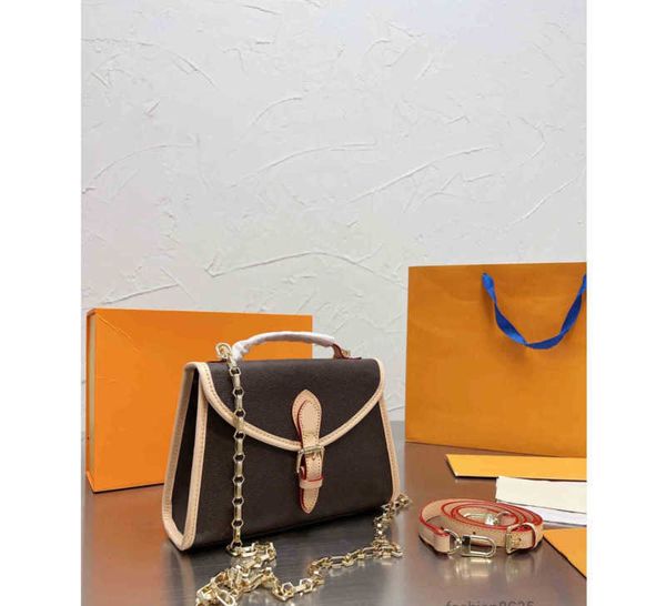 evening bags shoulder bags women handbags vintage crossbody classic tote leather messenger fashion designer lady wallet
evening bags shoulder bags women handbags vintage crossbody classic tote leather messenger fashion designer lady wallet