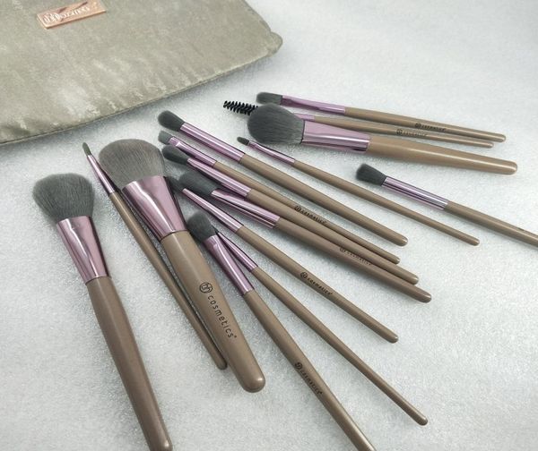 brand makeup brush 15pcsset brush with pu bag professional brushes for powder foundation blush eyeshadow8247378
brand makeup brush 15pcsset brush with pu bag professional brushes for powder foundation blush eyeshadow8247378