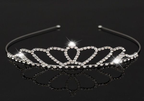 pageant silver plated crown headband wedding tiaras accessories new design beautiful shiny crystal bridal tiara par6895775, White;golden
pageant silver plated crown headband wedding tiaras accessories new design beautiful shiny crystal bridal tiara par6895775, White;golden