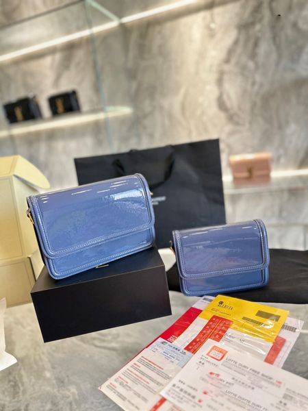 2023 classic women's with leather four bag designer belt box bag envelope bag shoulder colors gift patent messenger lvpxw
2023 classic women's with leather four bag designer belt box bag envelope bag shoulder colors gift patent messenger lvpxw